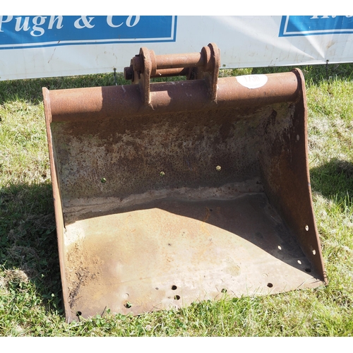 1736 - Digger bucket 3ft