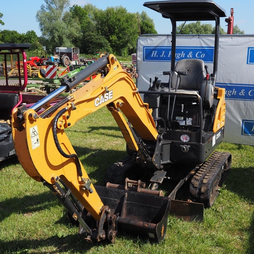 1742 - Case CX18C Mini digger. 2017. Runs and drives, expandable undercarriage and spare bucket. Key in off... 