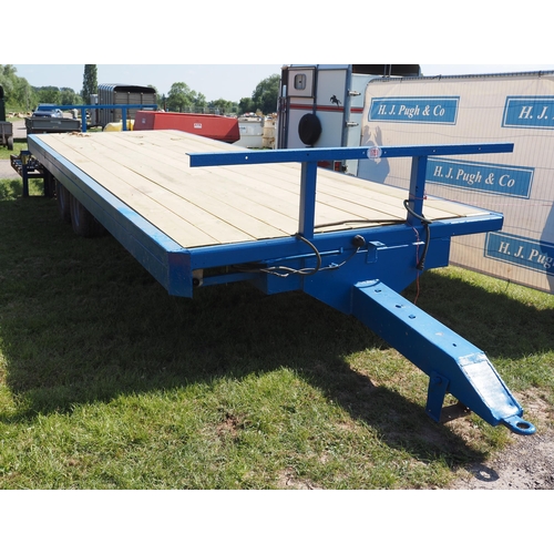 1753 - Tandem axle bale trailer 25ft