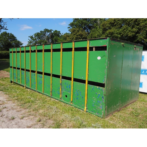 1762 - Livestock box with aluminium chequered floor 24 x 8ft