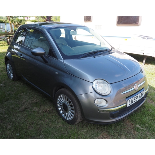 1788 - Fiat 500 1.3 diesel car. Spares or repair, does run and drive. Driver's side door handle broken.  MO... 