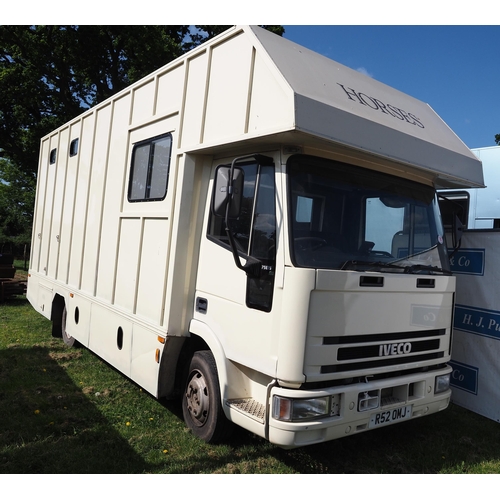 1790 - Iveco 75E15 horse lorry. 2.3 Ton payload. MOT until 31/10/23. External tack locker. Battery isolator... 