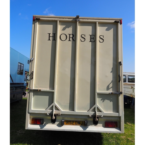 1790 - Iveco 75E15 horse lorry. 2.3 Ton payload. MOT until 31/10/23. External tack locker. Battery isolator... 