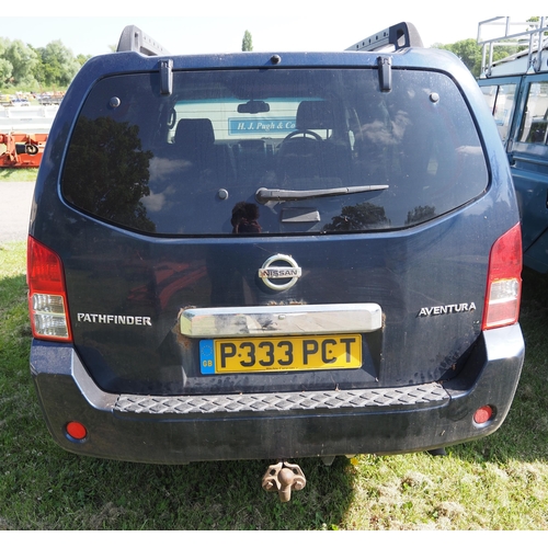 1794 - Nissan Pathfinder. Runs and drives, MOT until 13/04/24, needs some welding. Reg. P333 PCT. V5, paper... 