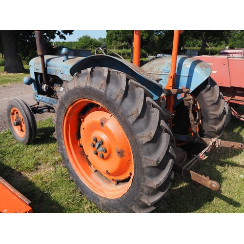 1837 - Fordson Diesel Major tractor. Fitted with roll frame, good rear tyres