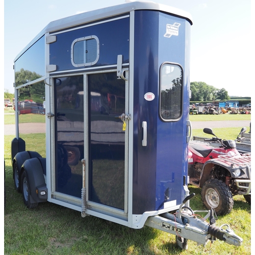 1909 - Ifor Williams HB511 horsebox, 2015. S/No. 5122082. Keys, service history and manuals in office