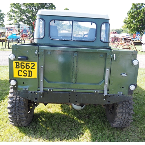 1912 - Land Rover Defender 90. Runs, no MOT. Reg. B662 CSD. V5 and keys in office