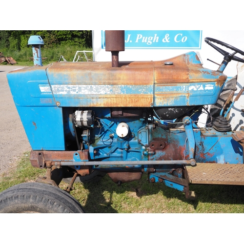 1922 - Ford 4000 tractor fitted with pick up hitch. 1974. Runs and drives. Reg. NFP 991M. Manual, V5 and ke... 