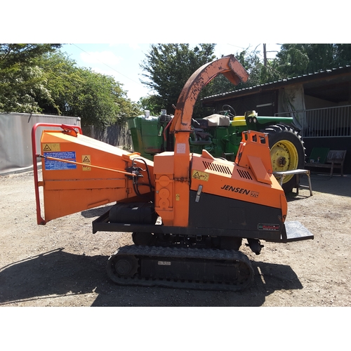 1938 - Jensen A530 Wood Chipper on tracks. Nice condition and working. Comes with spare set of blades. Key ... 