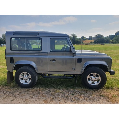 1720B - Land Rover Defender 90 XS, 2009, 2.4ltr diesel.
Runs and drives, M.O.T until 10.09.23, service histo... 