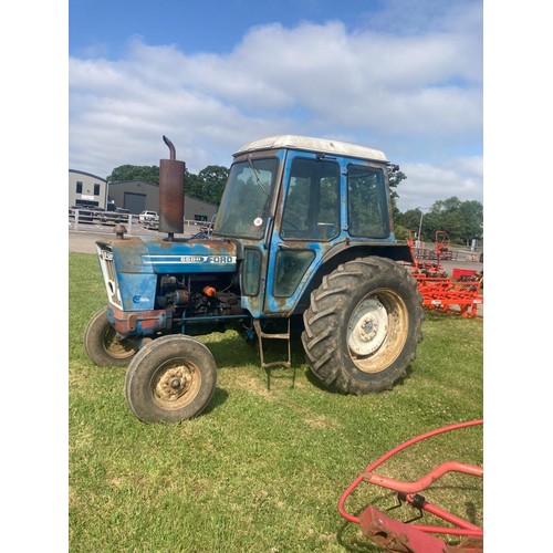 1946 - Ford 6600 tractor. Runs and drives. V5 to follow