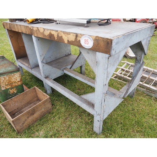 1957 - Wooden workbench