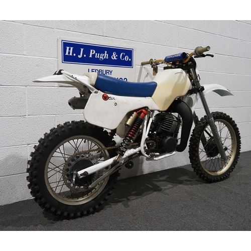929 - Husqvarna WR250 motocross project, 1984, 250cc
Frame no. VOO7570
Engine no. 6256 8689
Good project w... 