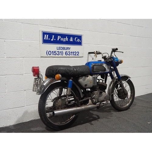 934 - Yamaha AS1 motorcycle, 1969, 124cc.
Frame no. 022642
Engine no. 022642
Runs and rides, engine rebuil... 