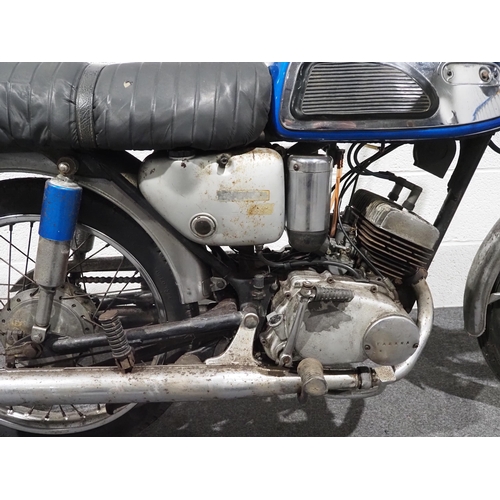 934 - Yamaha AS1 motorcycle, 1969, 124cc.
Frame no. 022642
Engine no. 022642
Runs and rides, engine rebuil... 