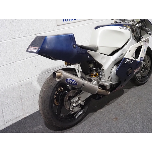 963 - Yamaha FZR400SP motorcycle, 1990, 412cc
Frame no. 3TJ-142027
Runs and rides, was competed with at th... 