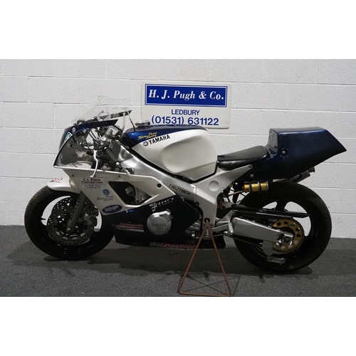 963 - Yamaha FZR400SP motorcycle, 1990, 412cc
Frame no. 3TJ-142027
Runs and rides, was competed with at th... 