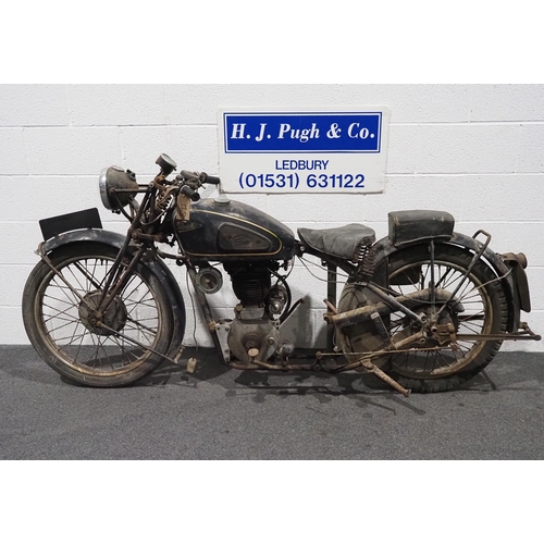 895 - Velocette KTS/MSS motorcycle, 1947, 500cc
Frame no. MS2449
Engine no. MSS3736
Engine number doesn't ... 