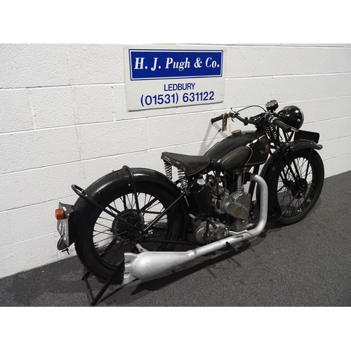 909 - Sunbeam 250 OHV motorcycle, 1935, 250cc
Frame no. 16-532-0-464
Engine no. 16-531-2-433
Reg. TXS 413,... 