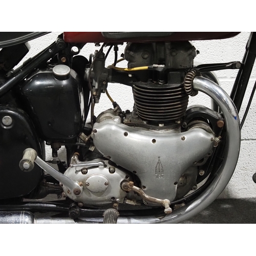 911 - BSA A7 motorcycle, 1951, 500cc
Frame no. ZA7517808
Engine no. AA72592
Engine turns over.
Reg. TSX 41... 