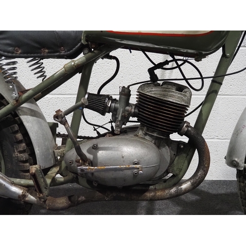 987 - BSA Bantam trials motorbike, 1954, 124cc
Frame no. BDS2 97878
Engine no. FD7 1014
Engine turns over.... 