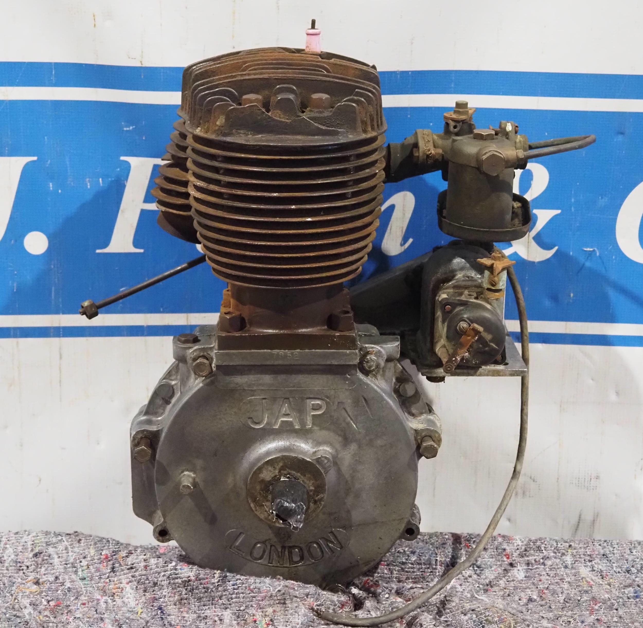 JAP 500 motorcycle engine, the magneto is free