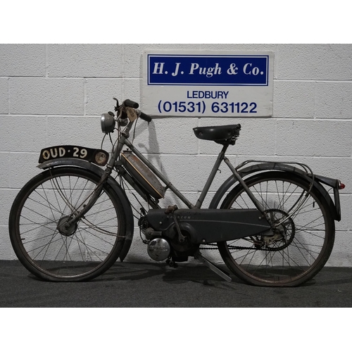 1004 - Raleigh RM1C autocycle project, 1959, 50cc
Comes with Sturmey Archer engine, engine turns over, has ... 