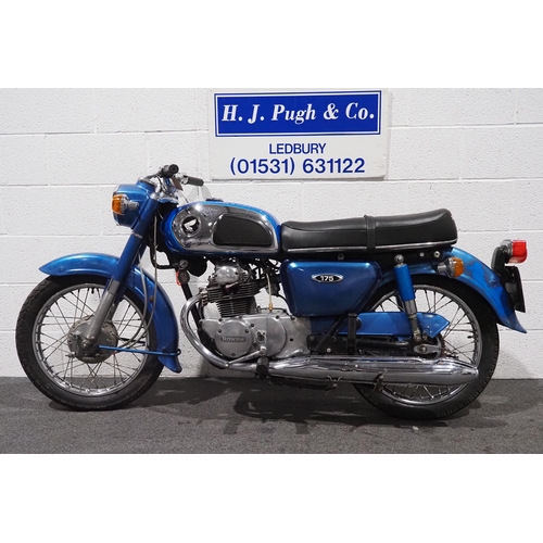 1015 - Honda CD175 motorcycle, 1974, 174cc
Frame no. CD1753030719
Engine no. CD175E3032519
Runs and rides.
... 