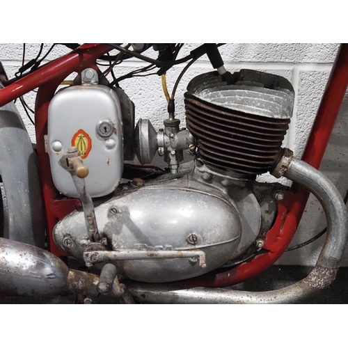 919 - BSA Bantam motorcycle, 1949, 123cc
From a deceased estate, engine turns over, has been dry stored an... 