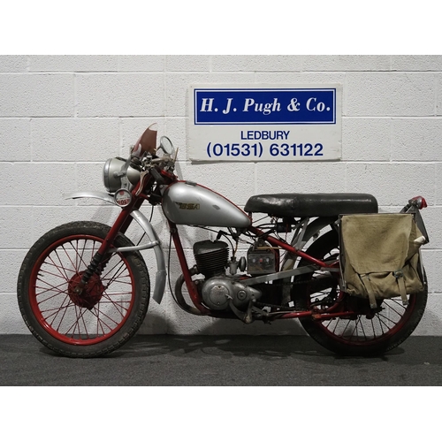 919 - BSA Bantam motorcycle, 1949, 123cc
From a deceased estate, engine turns over, has been dry stored an... 