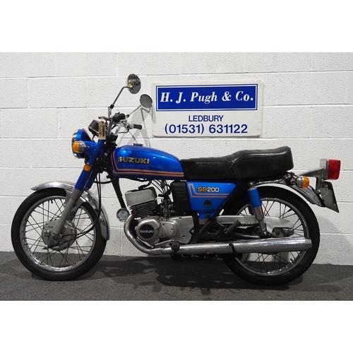 966 - Suzuki SB200 motorcycle, 1982, 196cc
Runs and rides.
Reg. APU 76X, V5 and key