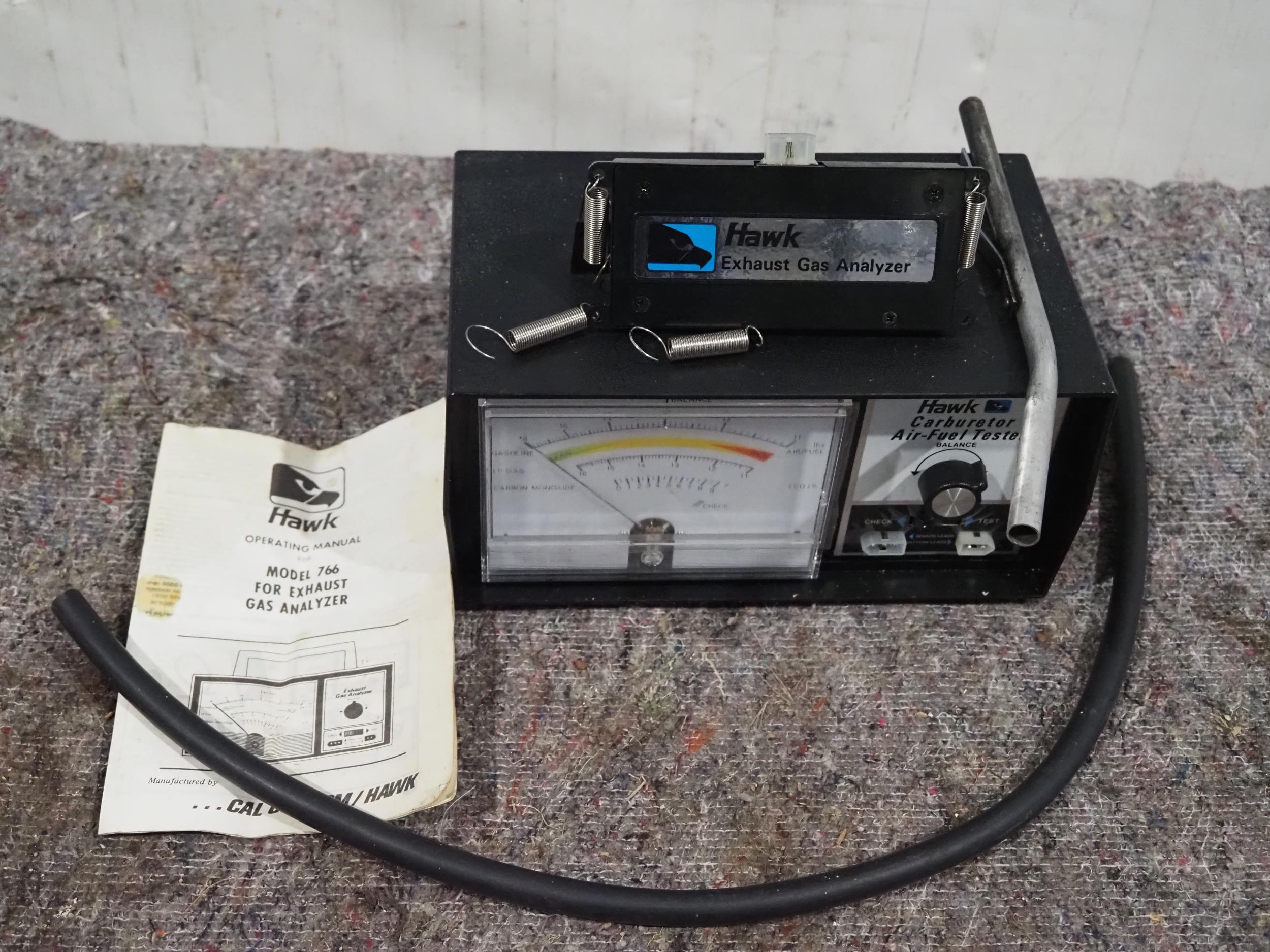 Hawk 766 exhaust gas analyser with instructions