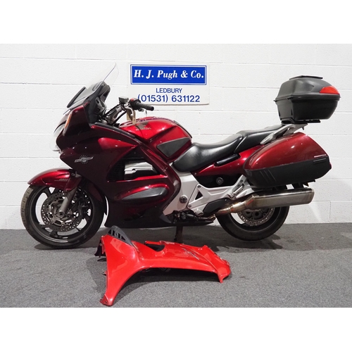 1024 - Honda Pan European ST 1300 motorcycle. 2005. 1261cc.
Runs and rides. This bike is a previous Categor... 