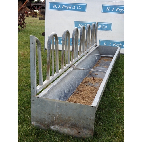 102 - Galvanised tombstone feed barrier with trough 15ft