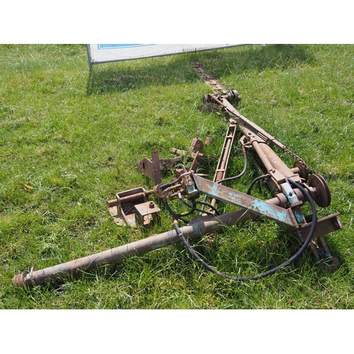 126 - Twose mid mounted hedge cutter