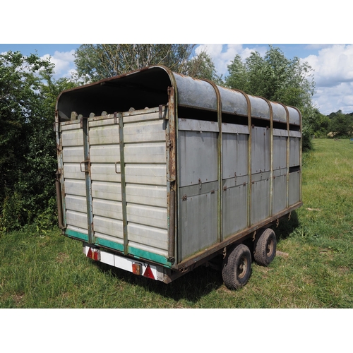 154 - Detachable stock box trailer 12ft