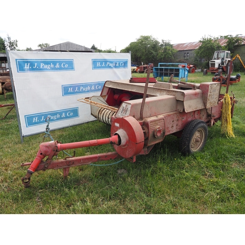 158 - International Harvester 440 conventional baler. Used last year. Parts catalogue in office