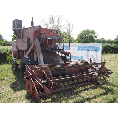 185 - Allis Chalmers Gleaner Super A combine harvester. 1966. Runs and drives. Last used in 2021. Serial N... 