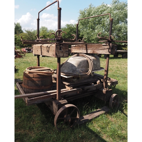 189 - Double wooden cider press on wheels