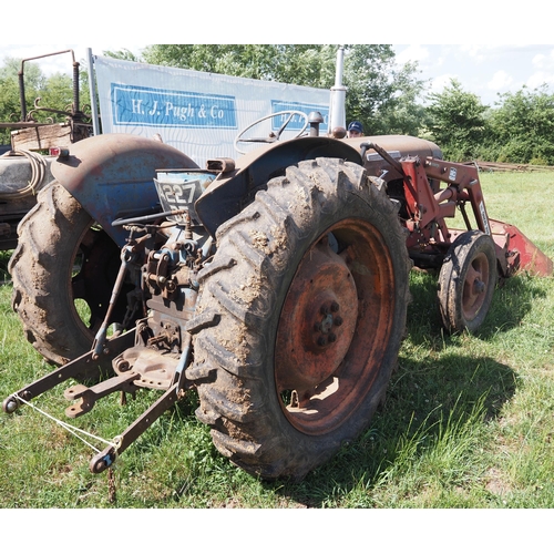 190 - Fordson Super Major tractor. 1963. Runs and drives. Good original tractor fitted with Quicke 2030 lo... 