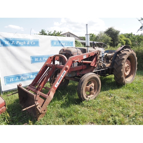 190 - Fordson Super Major tractor. 1963. Runs and drives. Good original tractor fitted with Quicke 2030 lo... 