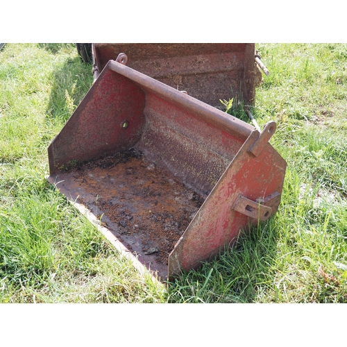 190 - Fordson Super Major tractor. 1963. Runs and drives. Good original tractor fitted with Quicke 2030 lo... 