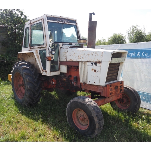 194 - Case Agri King 970 tractor. Runs and drives. Fitted with powershift. Tractor has been in regular use... 