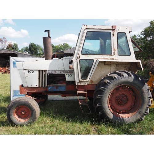 194 - Case Agri King 970 tractor. Runs and drives. Fitted with powershift. Tractor has been in regular use... 