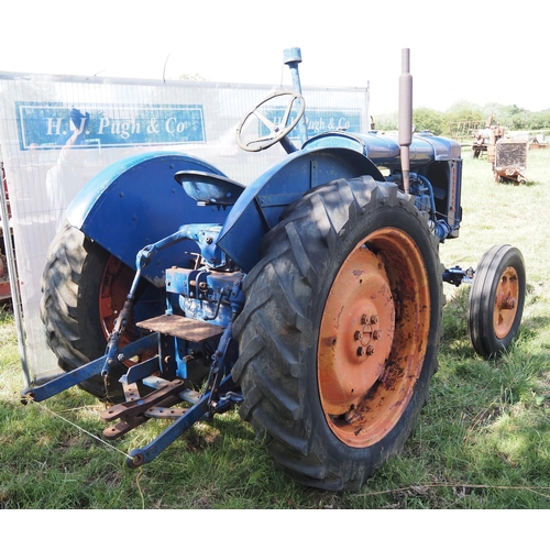 198 - Fordson Major E27N tractor. Runs and drives. Petrol paraffin. Low top gear. Reg. GNX 496. V5 in offi... 