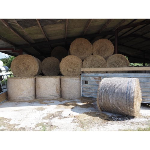 211 - 60 Round bales of 2021 Hay. dry barn stored, second quality