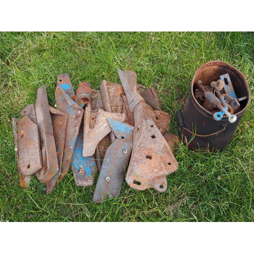 84 - Plough points and other plough spares