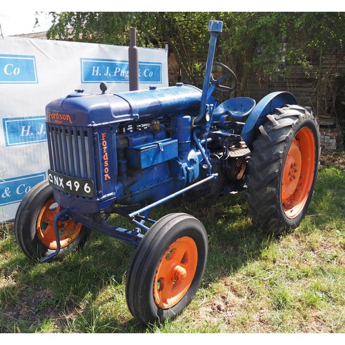 198 - Fordson Major E27N tractor. Runs and drives. Petrol paraffin. Low top gear. Reg. GNX 496. V5 in offi... 