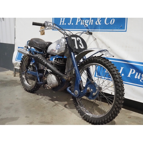 967 - Greeves MDS motocross bike. 1960. 250cc. Runs and rides. Full crank challenger head, Villiers electr... 