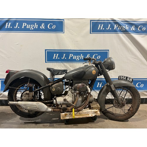 1034 - Sunbeam S8 motorcycle. 1956. 487cc.
Frame No. S8-8324
Engine No. S8-8324
Property of deceased estate... 